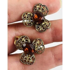 Vintage Gold Tone Filigree Clip Earrings Amber Color Leaf Flower Clover Victoria